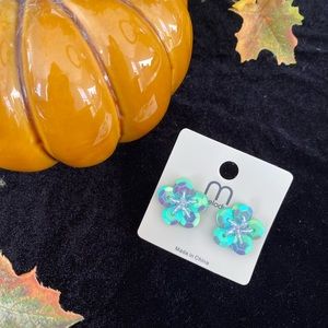 3 / $10 NWT Earrings Studs iridescent sequence flowers with beaded center